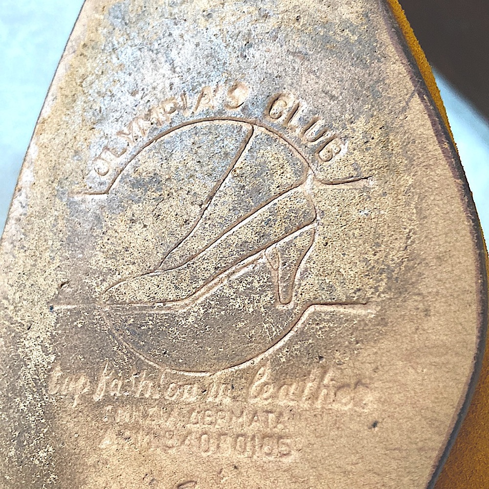 Vintage STUDIO OLYMPIA ochre genuine suede Loafers slip-on shoes. - Picture 12 of 15